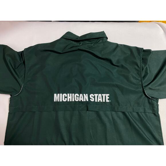 Michigan State Spartans Fishing Shirt – Men’s Large, Short Sleeve Button-Up - Picture 5 of 11